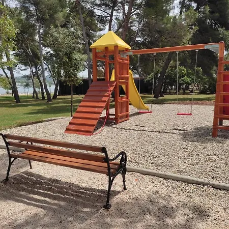 Grey House Apartamento *