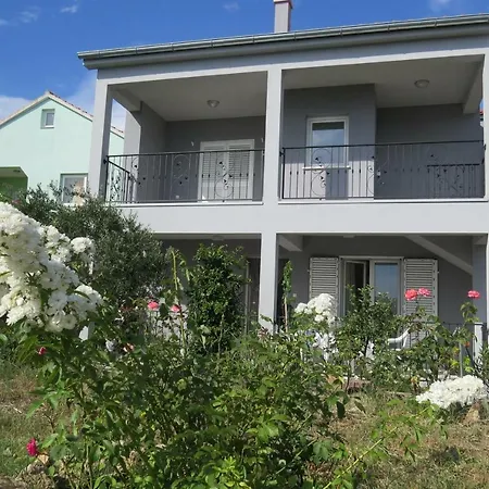 Apartman Grey House *