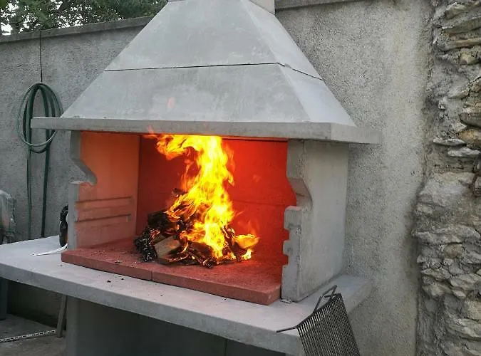 Grey House Апартаменти *